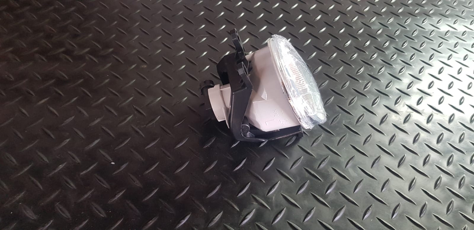 Right Side Spotlight 2016- Toyota Fortuner GD6 | I Auto Spares