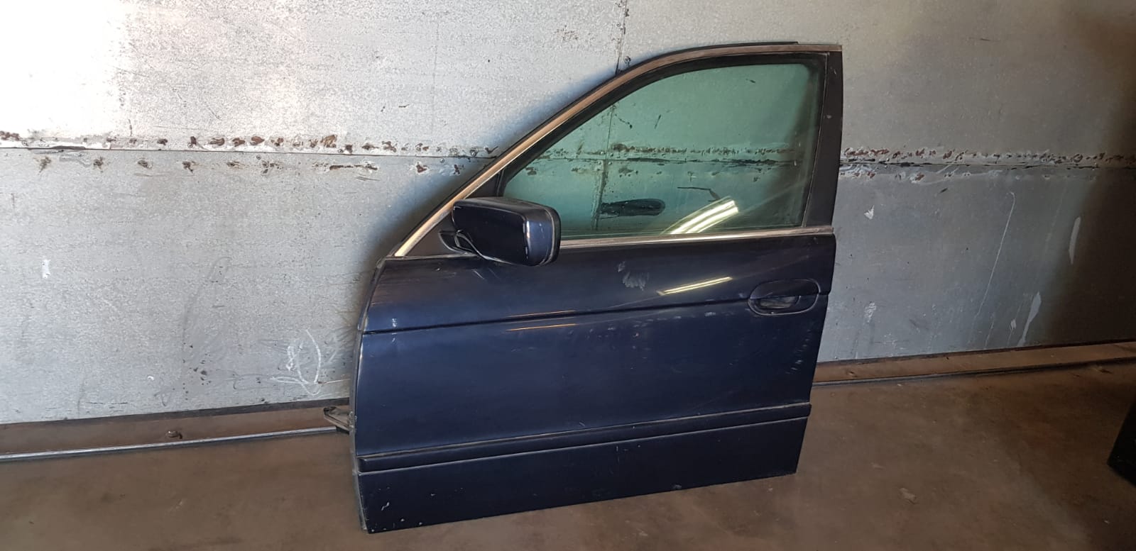 BMW E39 530i M Sport 1995- Left Front Door | I Auto Spares
