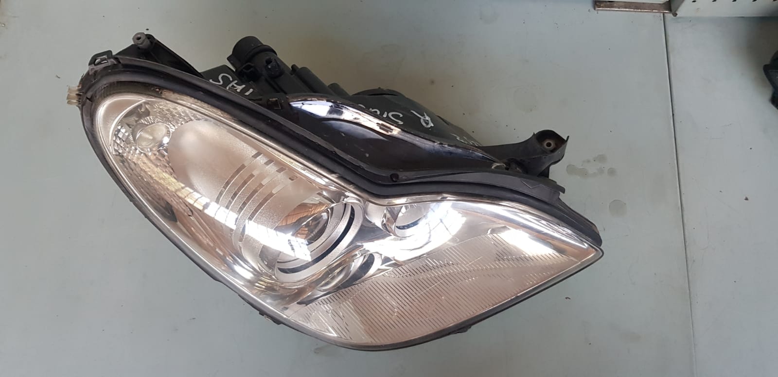 Mercedes Benz CLX 350 W219 2006- Right Side Headlight - I Auto Spares