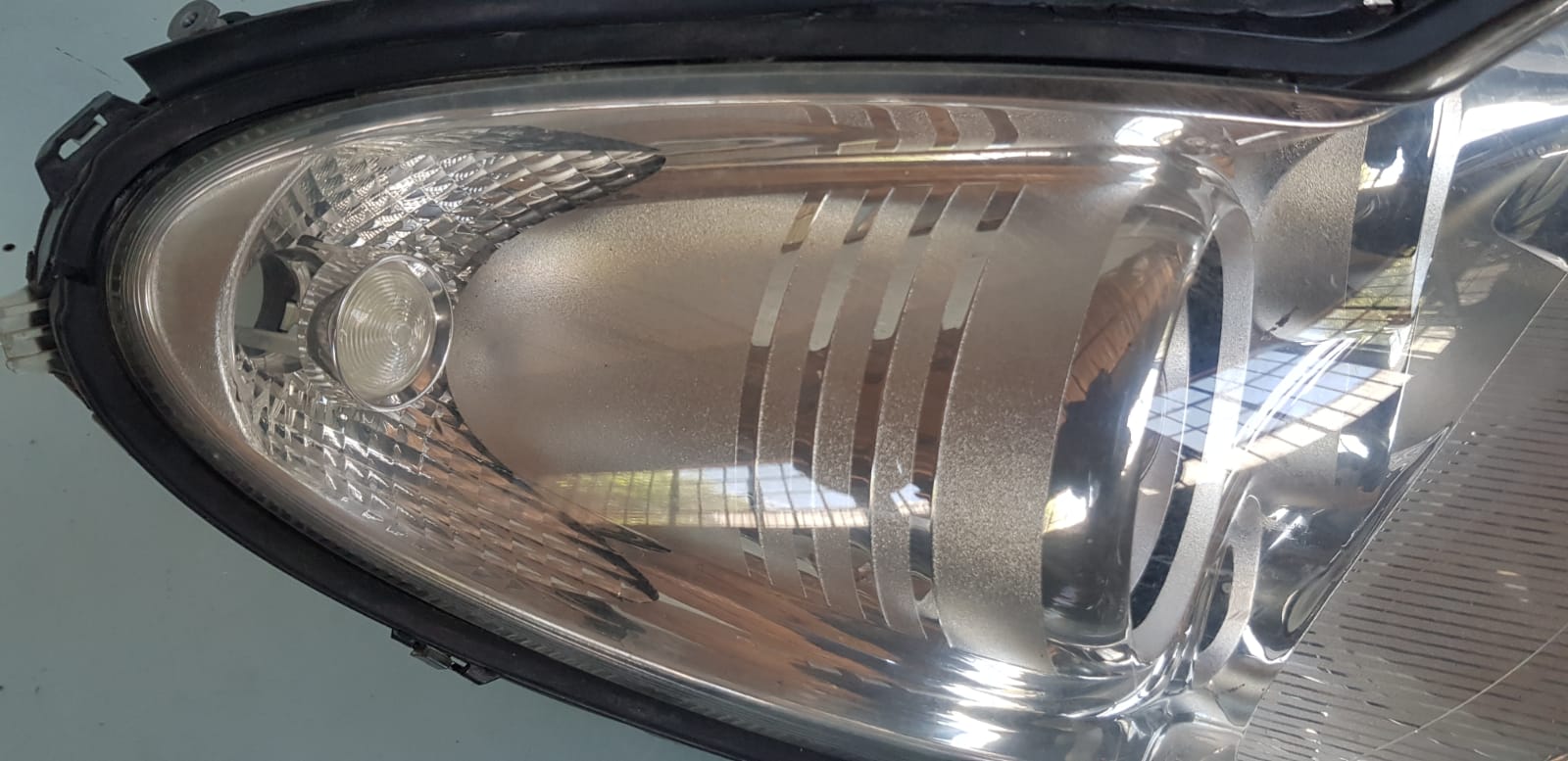 Mercedes Benz CLX 350 W219 2006- Right Side Headlight - I Auto Spares