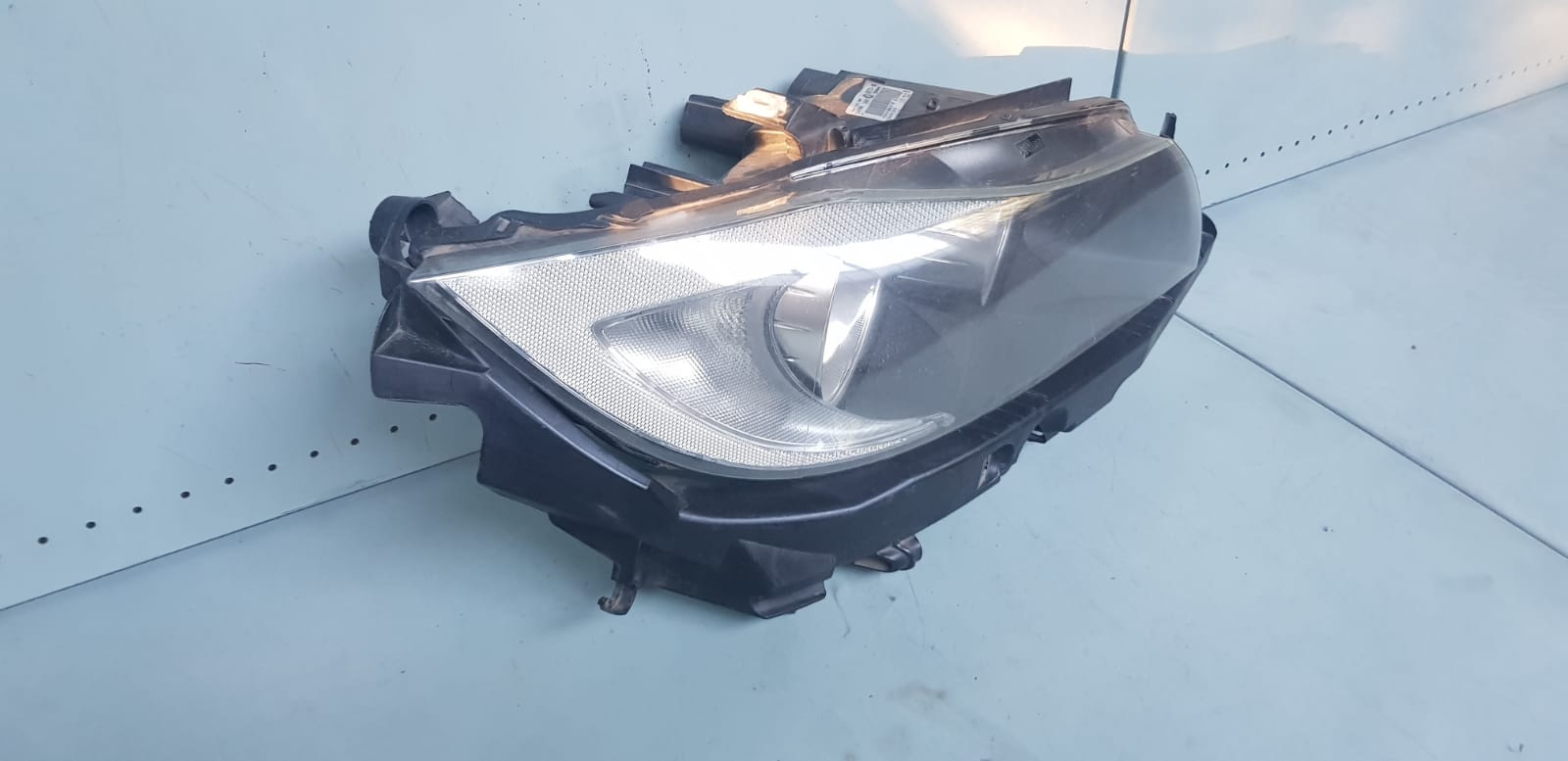 BMW E90 Preface 2007- Right hand side Headlight non xenon - I Auto Spares