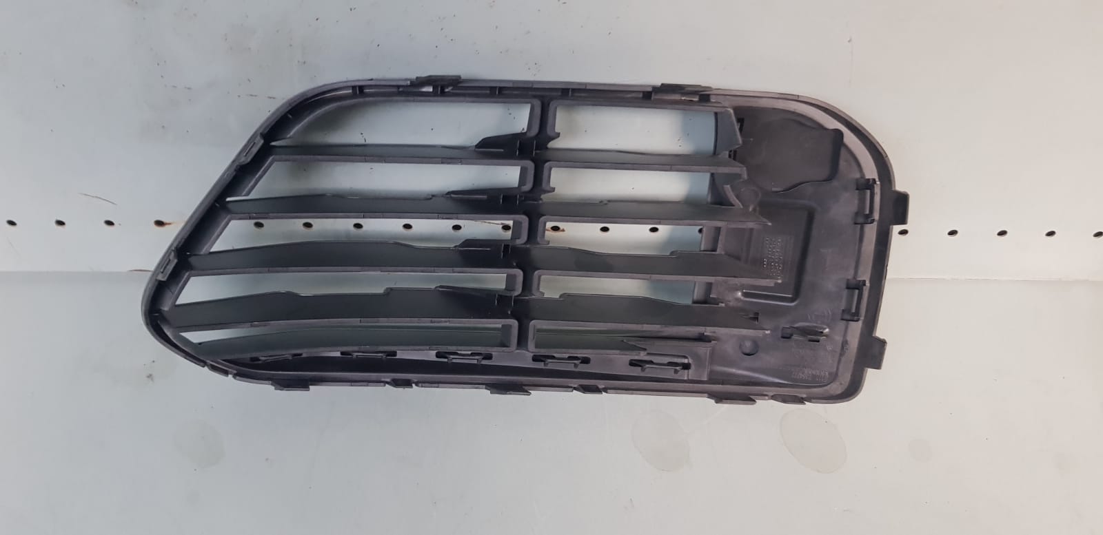 BMW X1 F48 - Left Bumper Grill | I Auto Spares