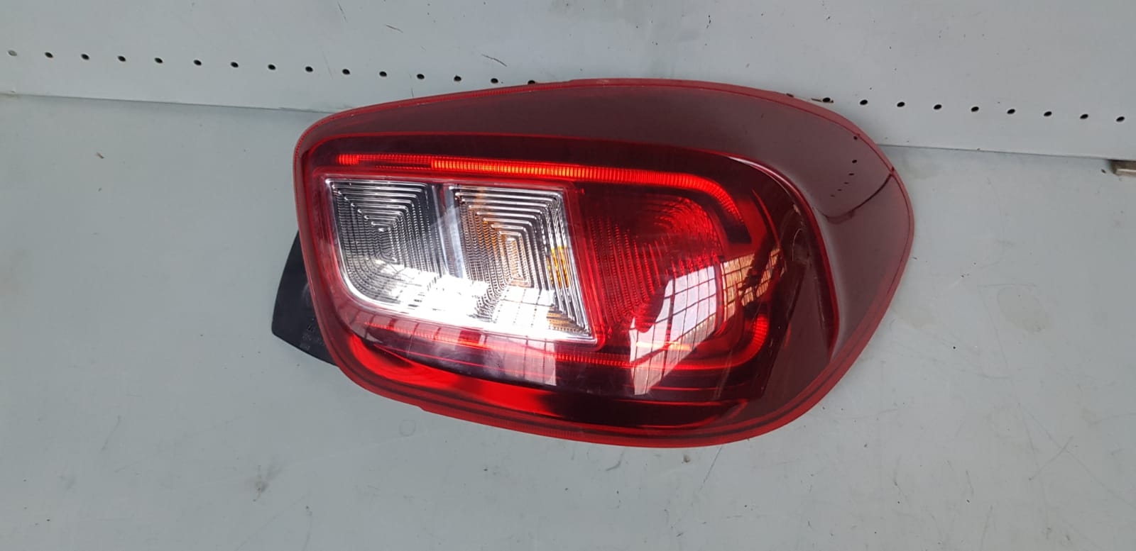 Renault Kwid Facelift 2020 - Taillight Right Side - I Auto Spares