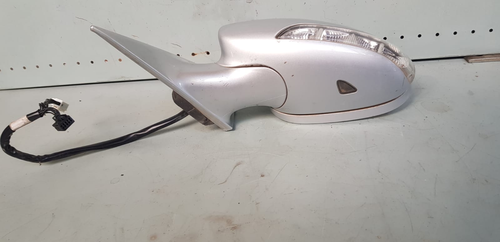 Mercedes Benz CLX W219 2006- Left Wing / Side Mirror | I Auto Spares