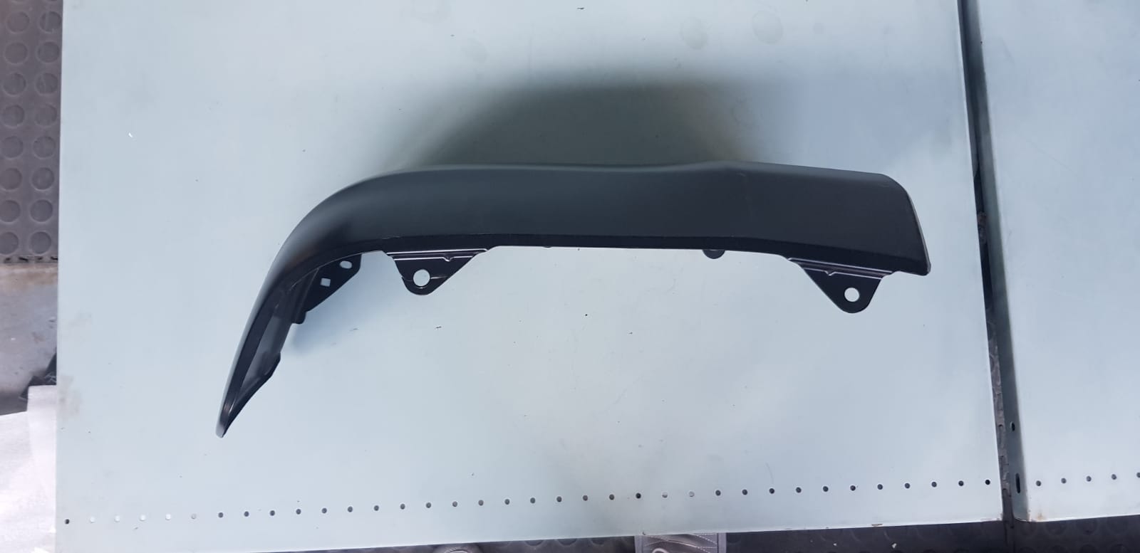 Toyota GD6 - Right Corner Bumper | I Auto Spares
